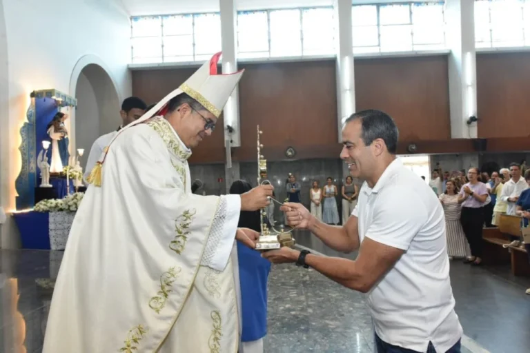 Festa de Santa Dulce dos Pobres abre em Salvador com missa e aporte