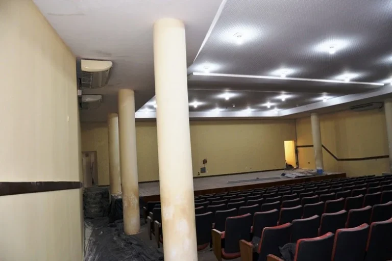 Centro Cultural de Barreiras passa por reforma para modernizar estrutura