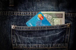 O truque simples no aplicativo para aumentar o limite do cartão de crédito sem ligar para o banco.