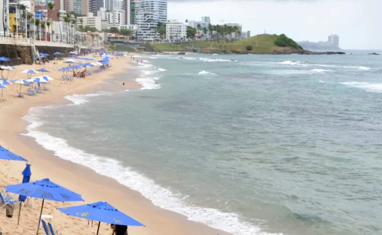 Segurança nas praias de Salvador exige atenção redobrada no inverno