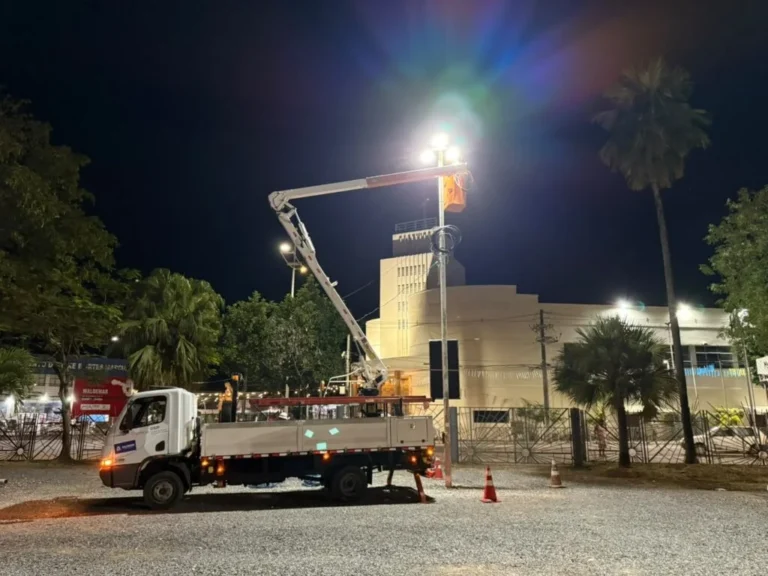 Trezena de Santa Dulce ganha operação de luz com trinta projetores