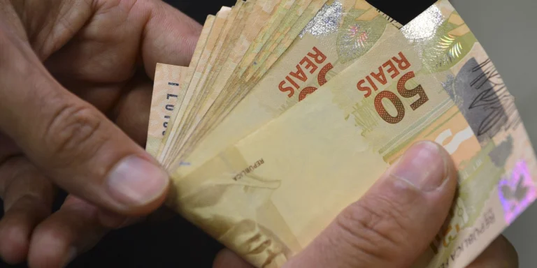 Desenrola 3.0: Governo federal cria compra de dívidas por leilão