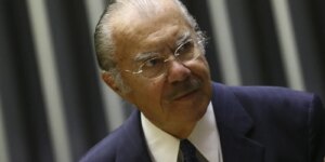 José Sarney