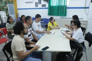 fiscalização em escolas e postos de saúde na Bahia