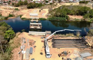 ponte sobre o Rio Grande em Barreiras