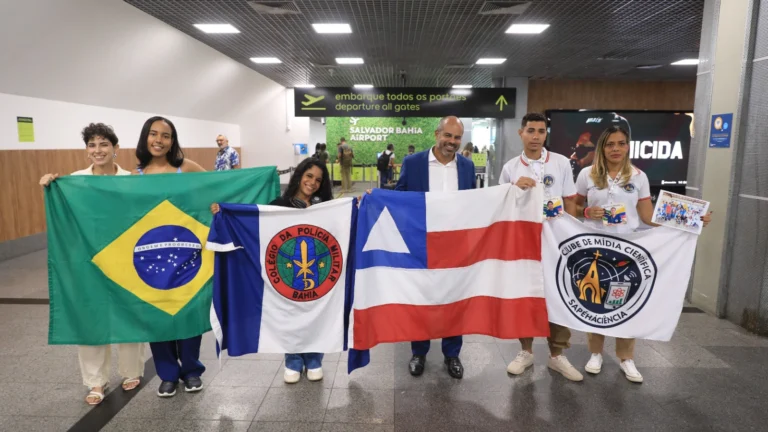 Estudantes de Sapeaçu e Alagoinhas embarcam para evento científico na Colômbia