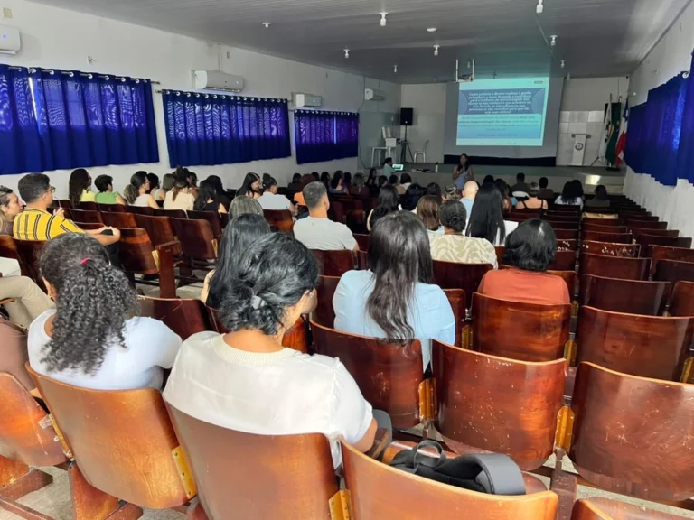 Como a formação continuada transforma a gestão escolar na rede pública