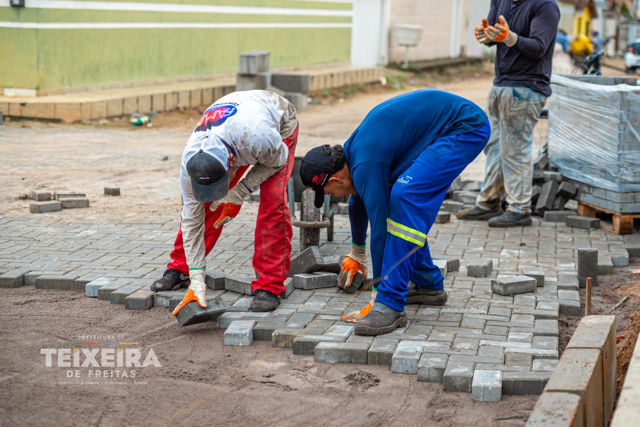 Pavimentação em Teixeira de Freitas
